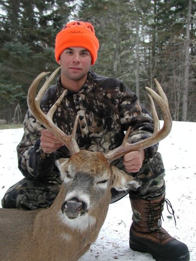 Maine Hunts Whitetail Deer 